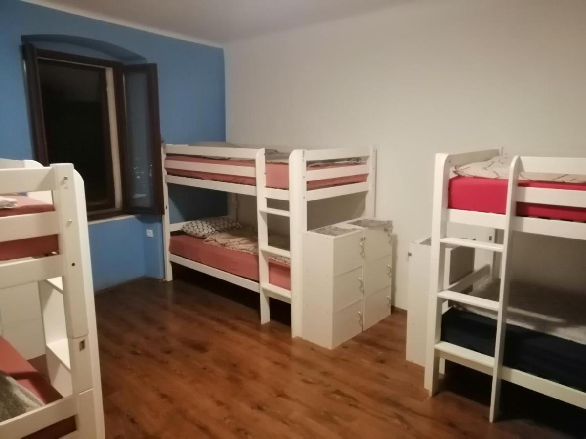 Hostel Kvarner- Private Rooms & Dorms Rijeka Ngoại thất bức ảnh