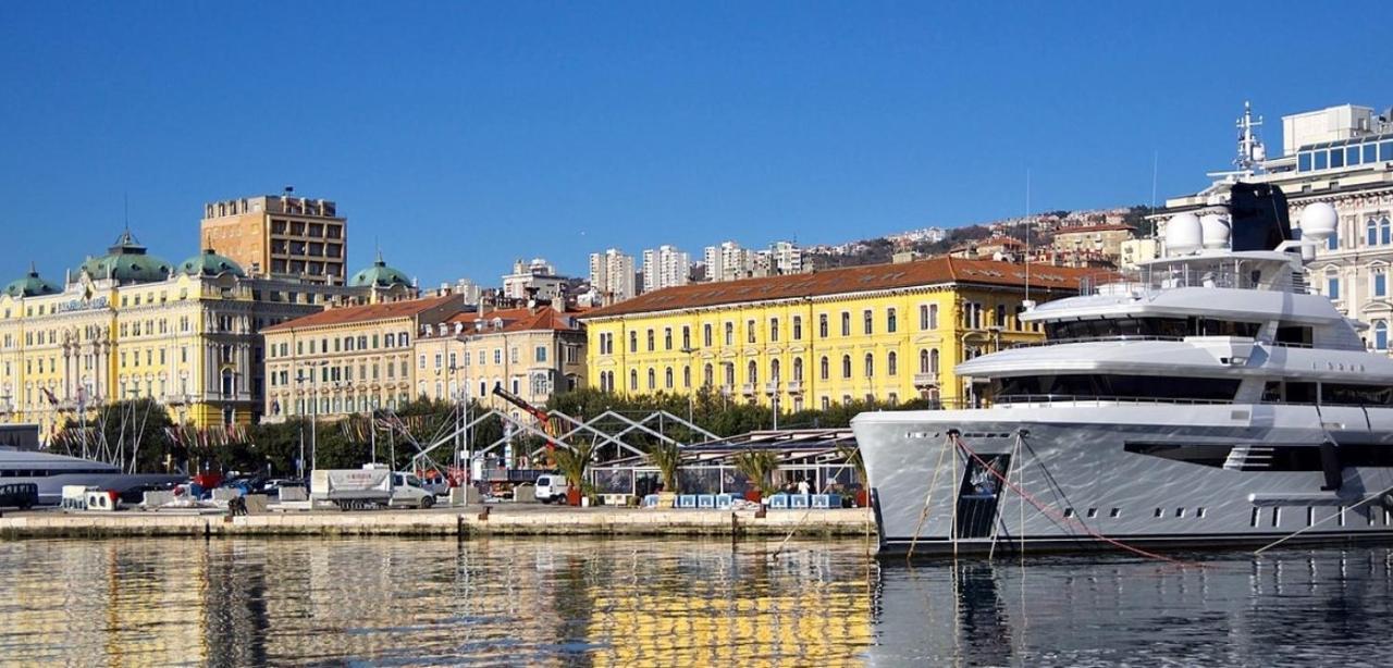 Hostel Kvarner- Private Rooms & Dorms Rijeka Ngoại thất bức ảnh